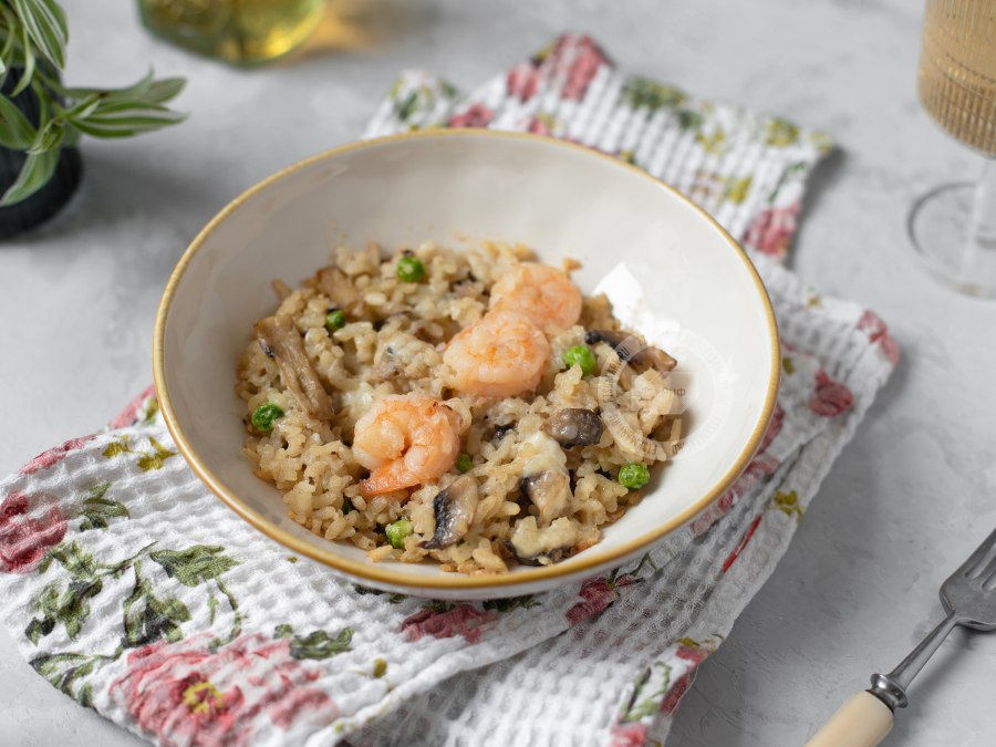 Рис с грибами в сливочном соусе