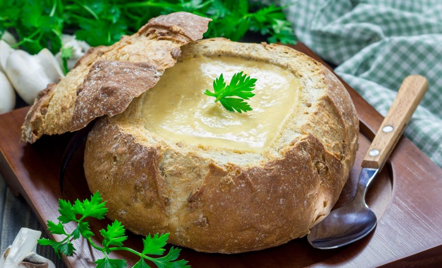Ленивый жульен на хлебе