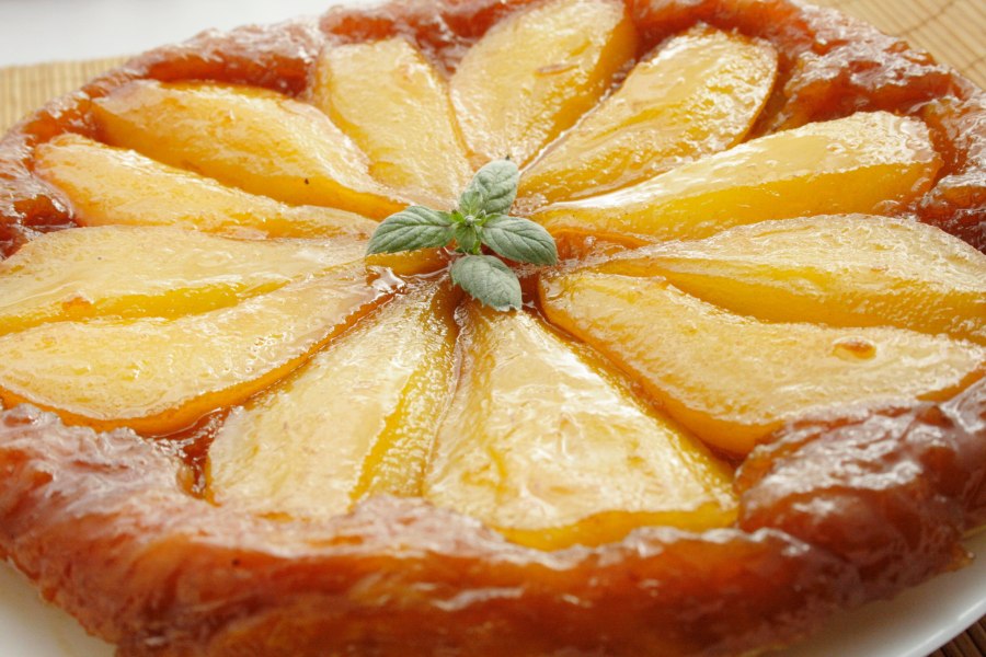 Баскский пирог с грушами
