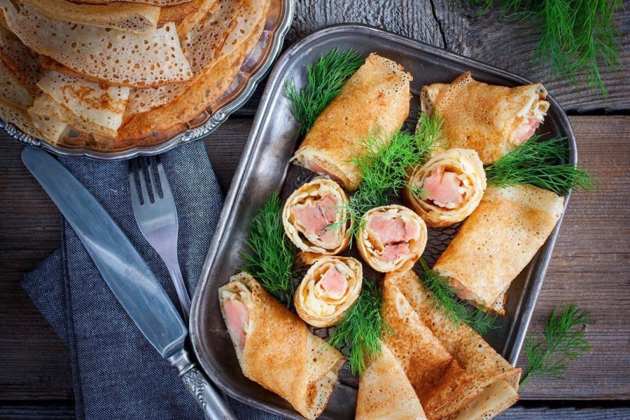 Блины фаршированные рыбой