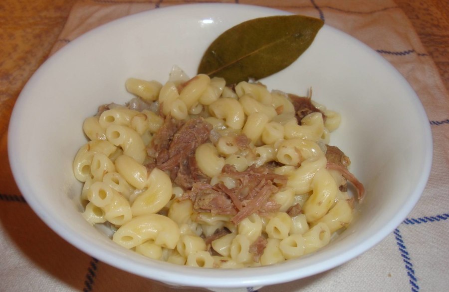 Бефстроганов из говядины с макаронами