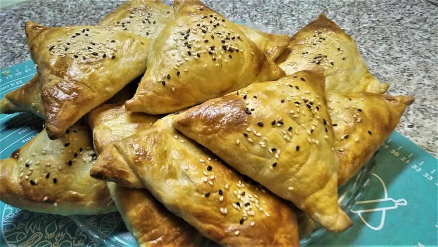 Самса тандырная треугольник