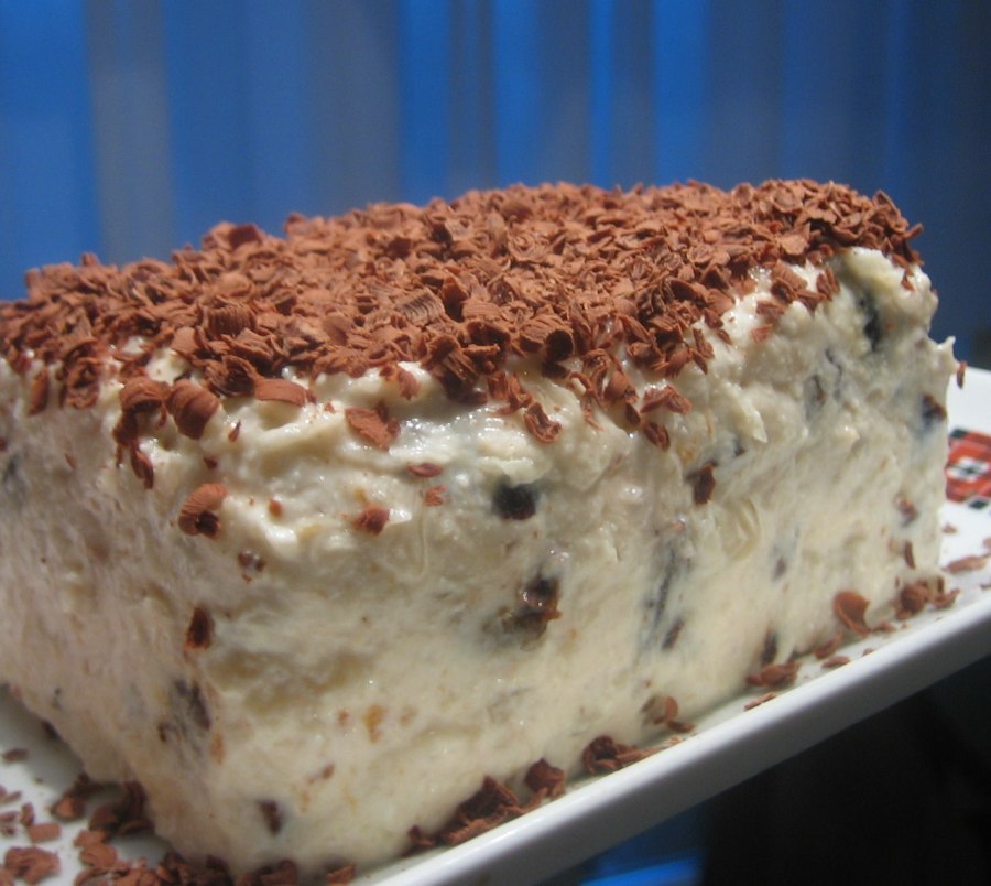 Торт с орехами и черносливом