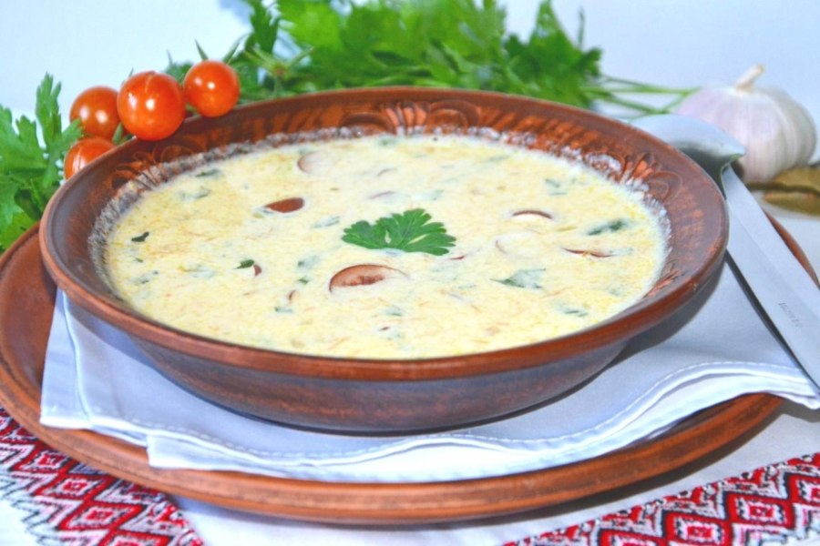 Сырный суп с сосисками