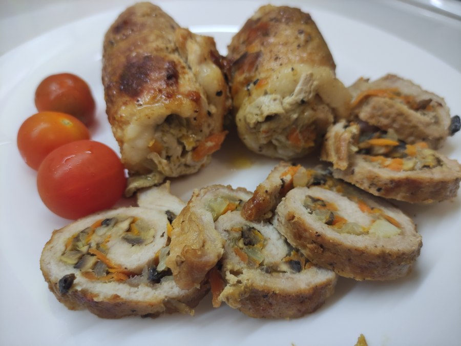 Картофельный рулет с фаршем