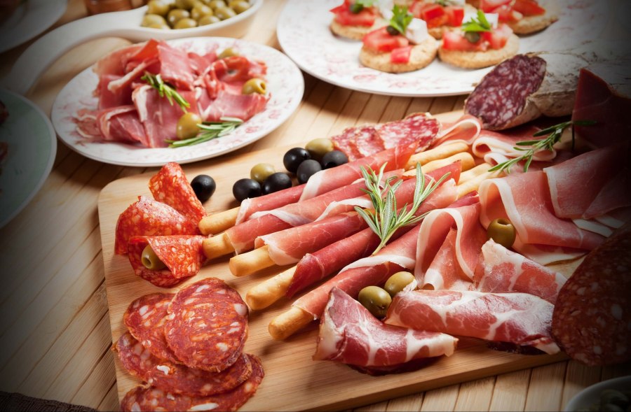 Украшение мясной нарезки