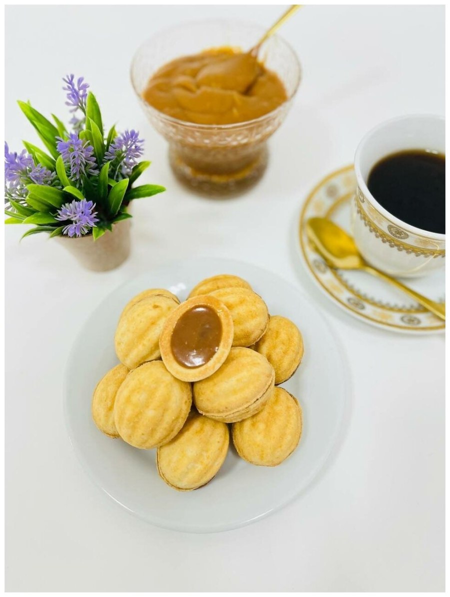 Орешки с вареной сгущенкой