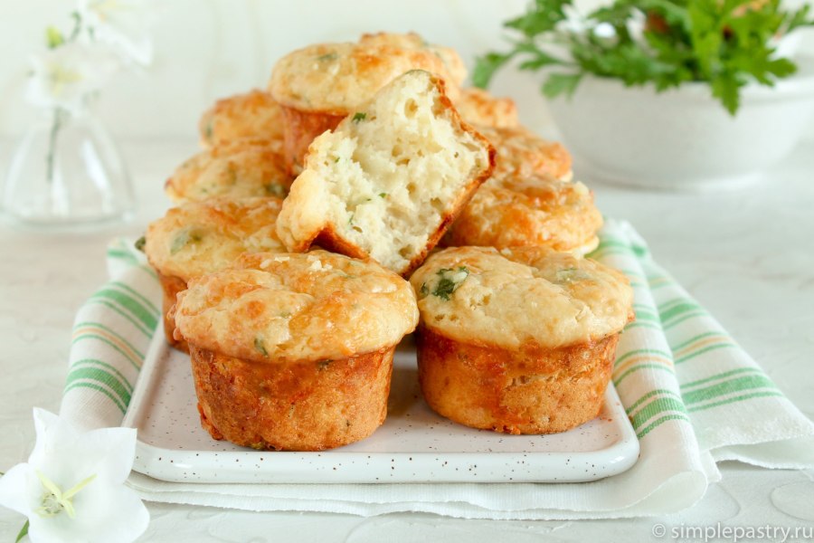 Куриные маффины с сыром