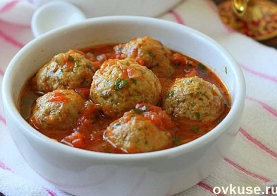 Тефтели мясные с рисом с подливкой