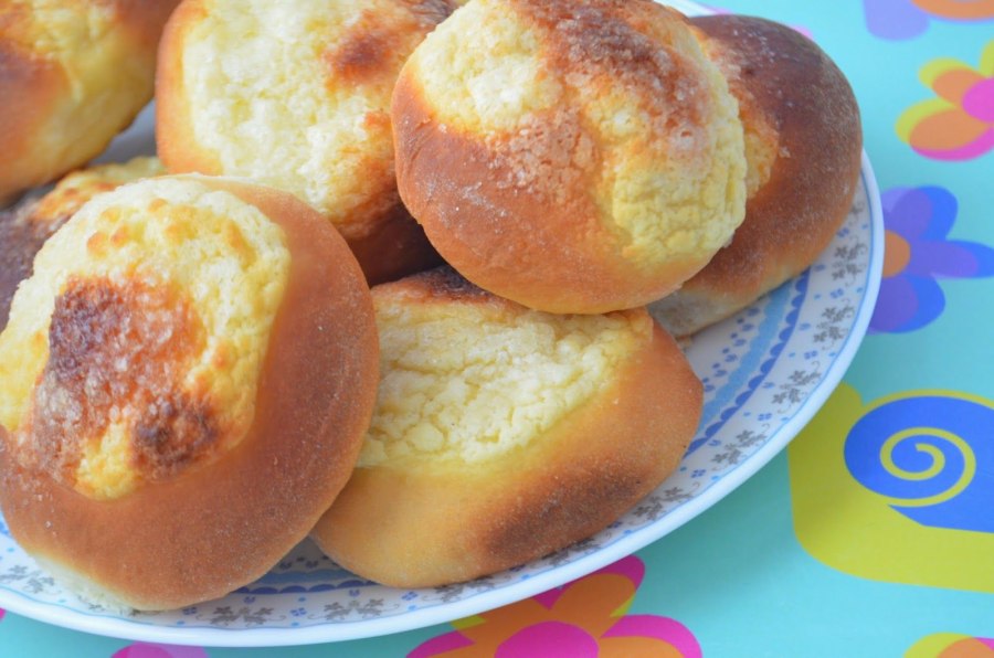 Булочки на сметане с дрожжами