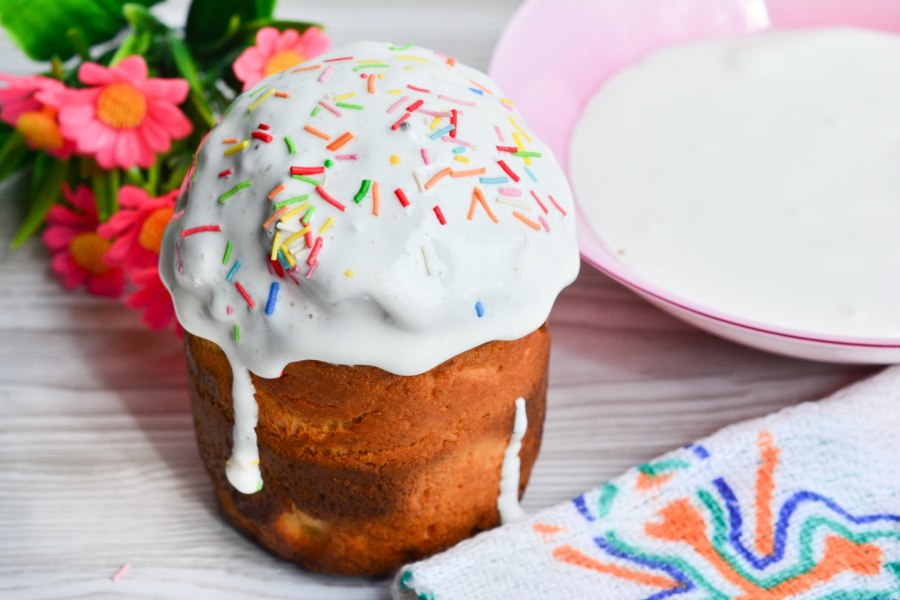 Сахарная глазурь для пасхального кулича