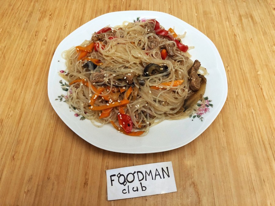 Фунчоза с курицей и грибами