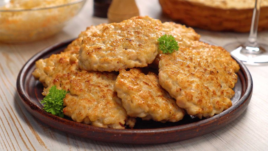 Рубленые куриные котлетки из индейки
