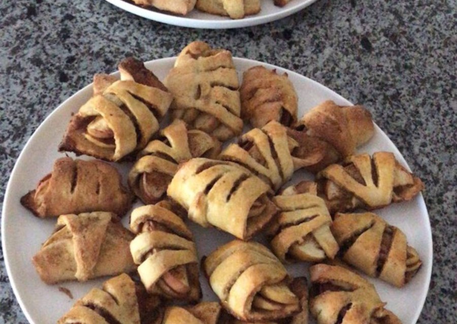 Песочная корзинка с яблоками