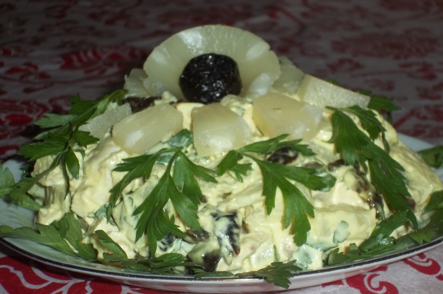 Салат с копчёной курицей русский аппетит