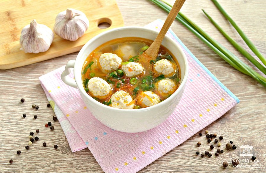 Суп с куриными фрикадельками