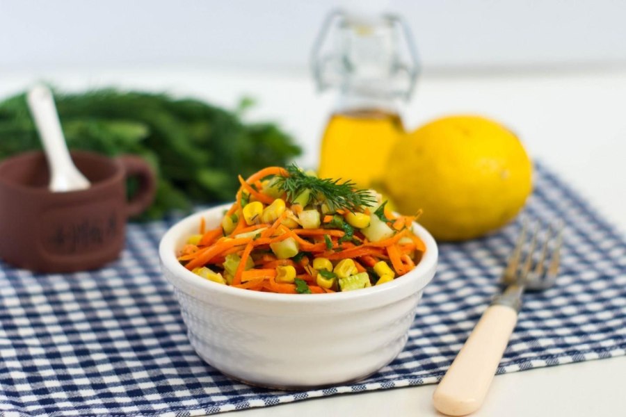 Салат с корейской морковью и кукурузой