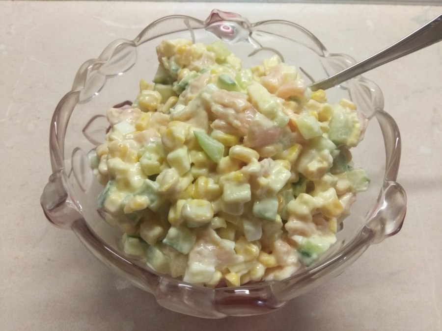 Салат с ананасом и курицей