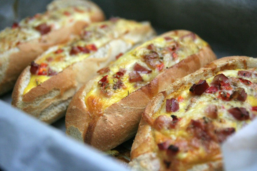 Чиабатта с сыром и чесноком