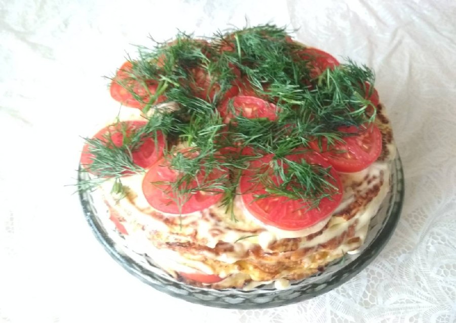 Торт из кабачков с помидорами и чесноком и сыром