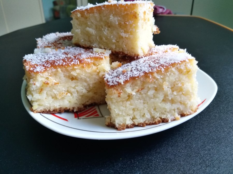 Пирог с кокосовым стручками