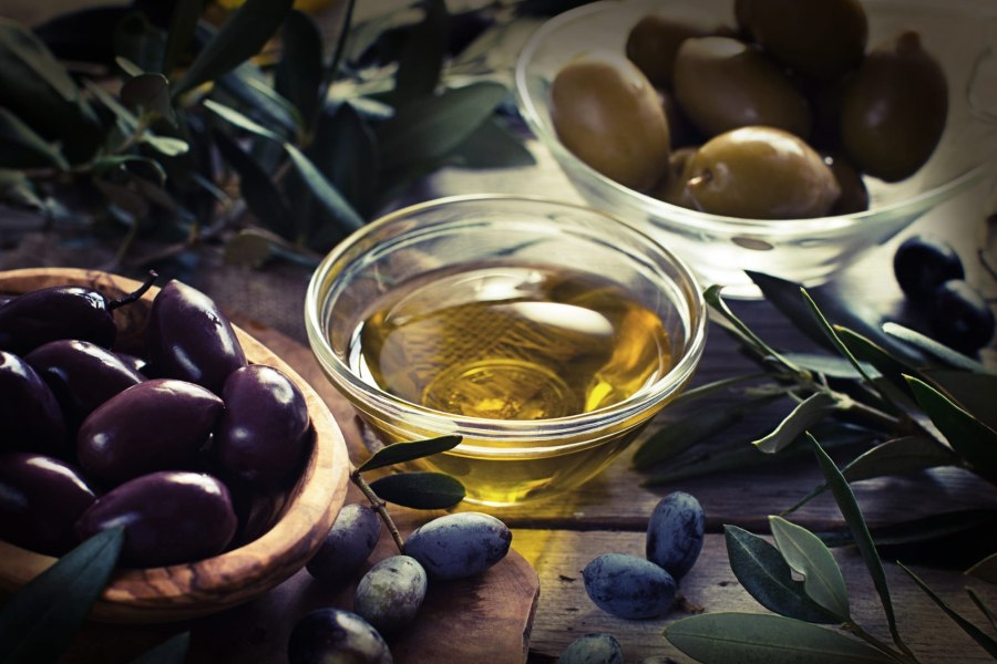 Масло оливковое natural Olive Oil