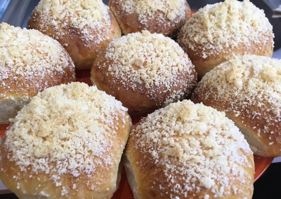 Булочки с джемом и штрейзелем