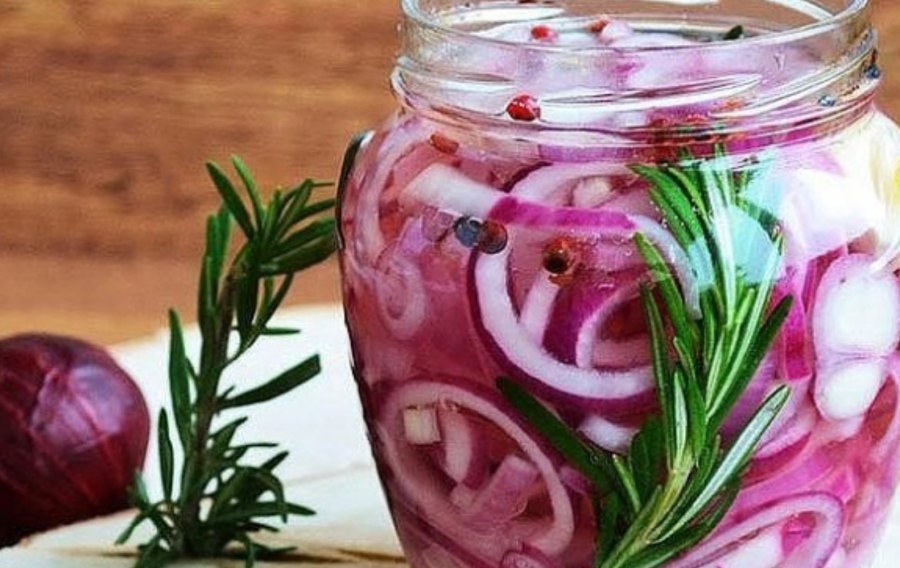 Шашлык с луком