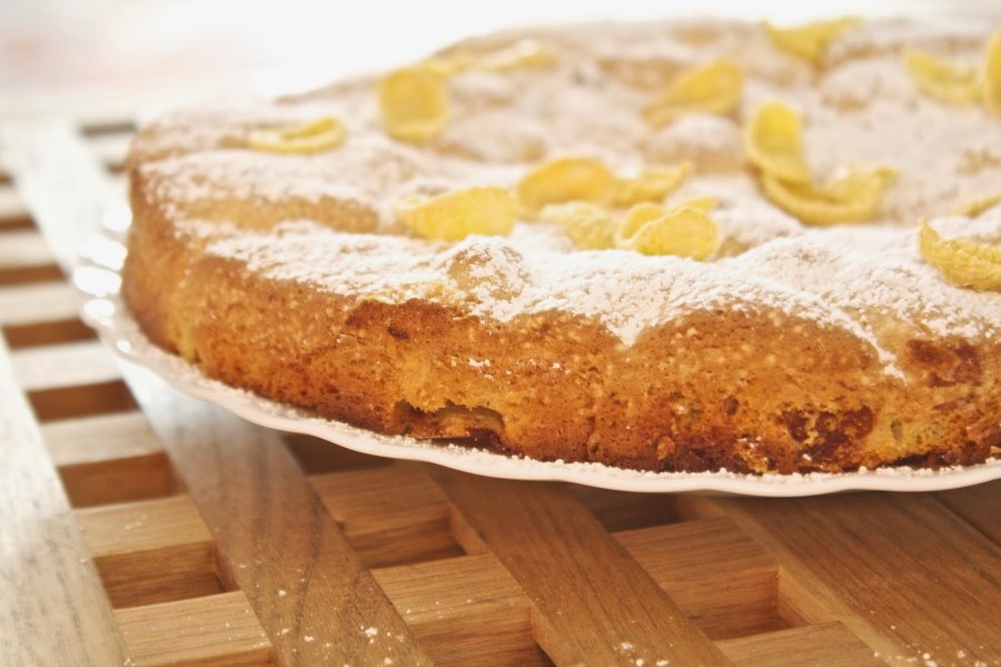 Французская шарлотка с яблоками