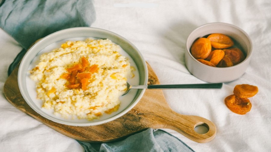 Пшенная каша с курагой