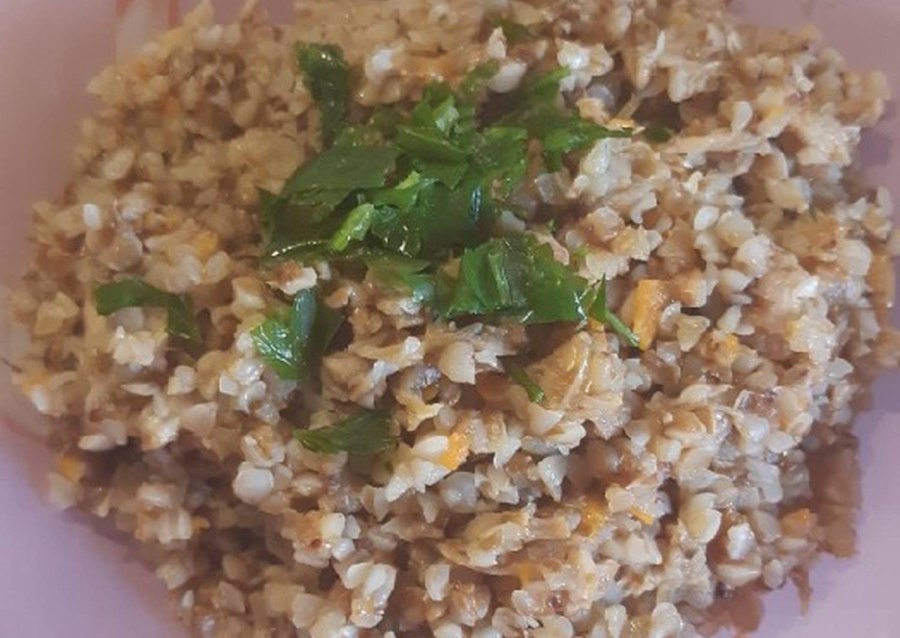 Гречка с тушенкой и грибами