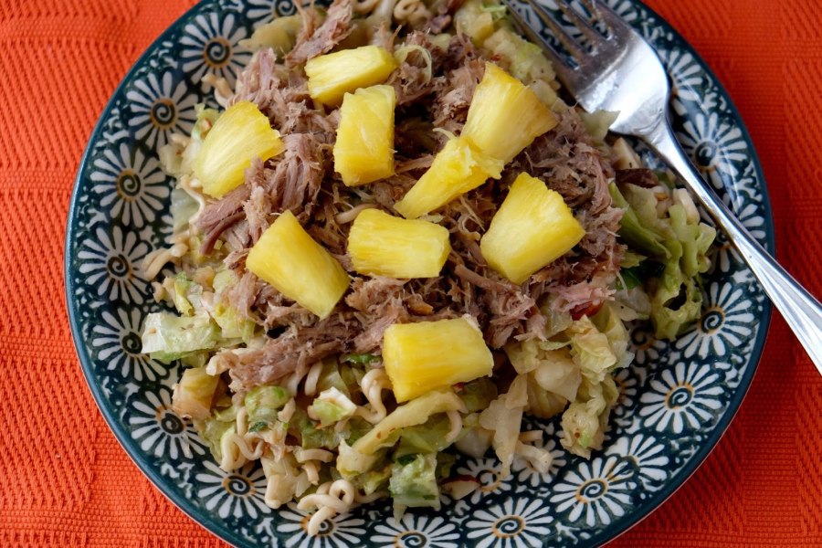 Салат из печени с ананасом