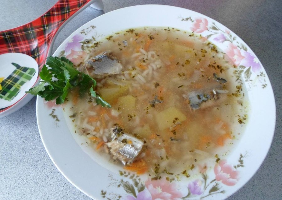 Суп из консервы сайры