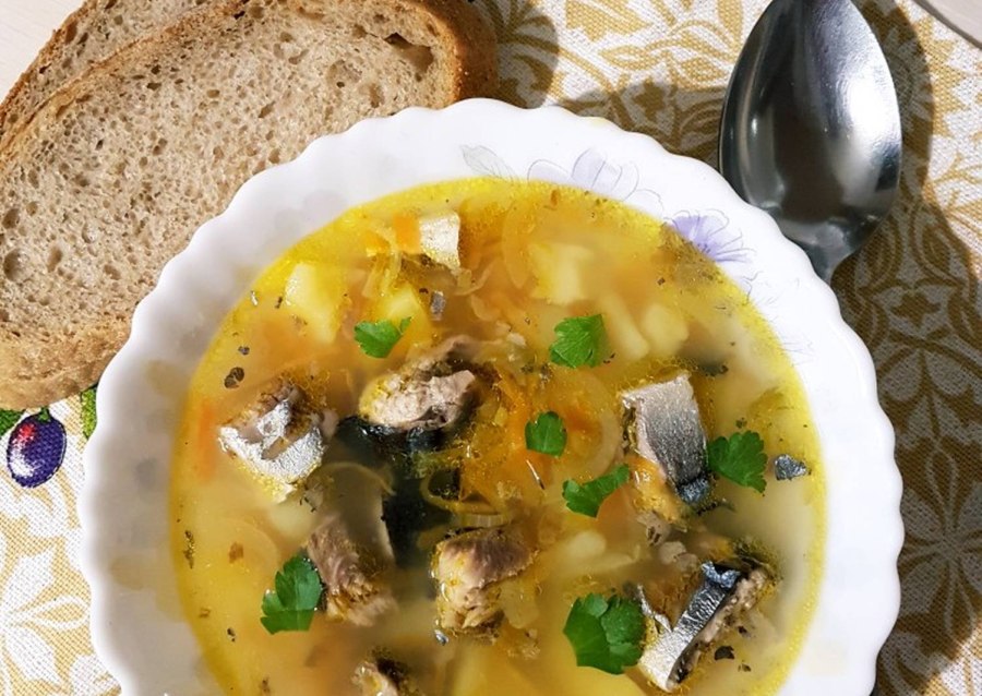 Суп с сайрой и рисом Ингредиенты