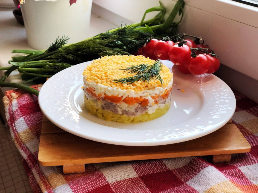 Салат Мимоза с сайрой
