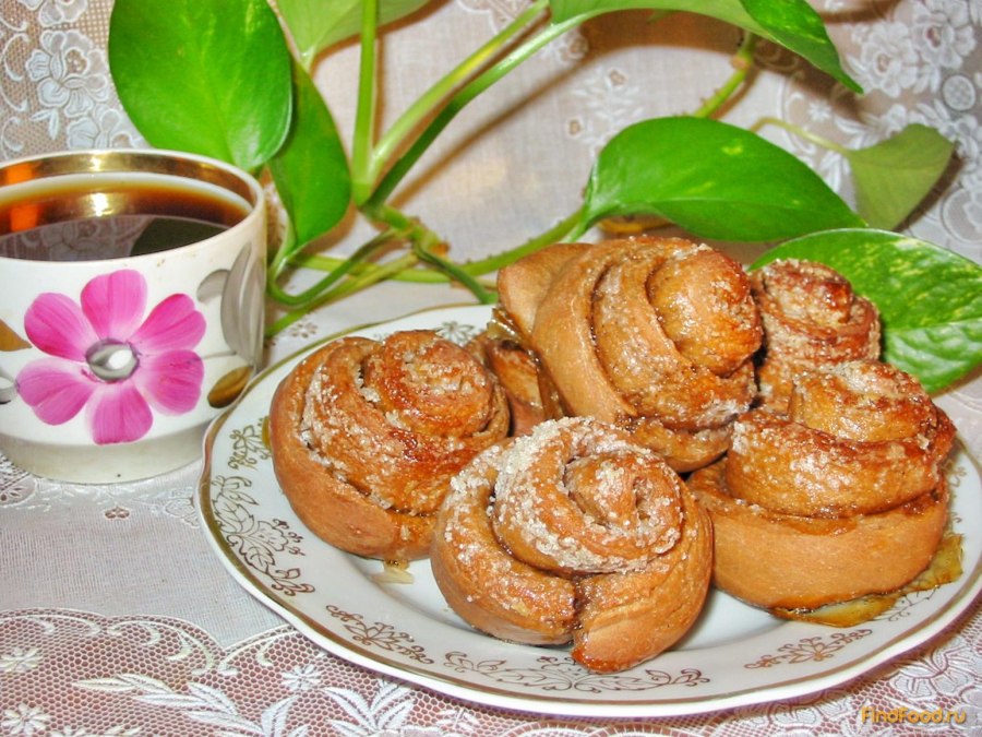 Плюшки розочки с яблоками
