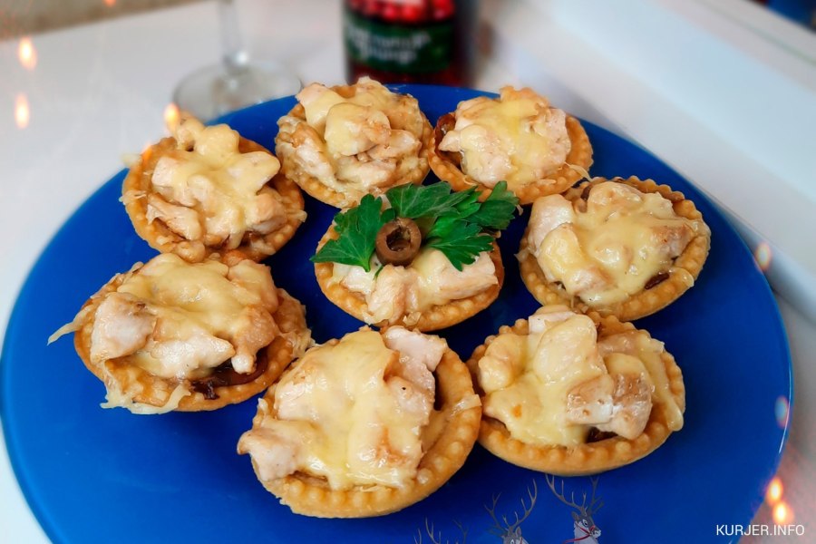 Волованы с шампиньонами