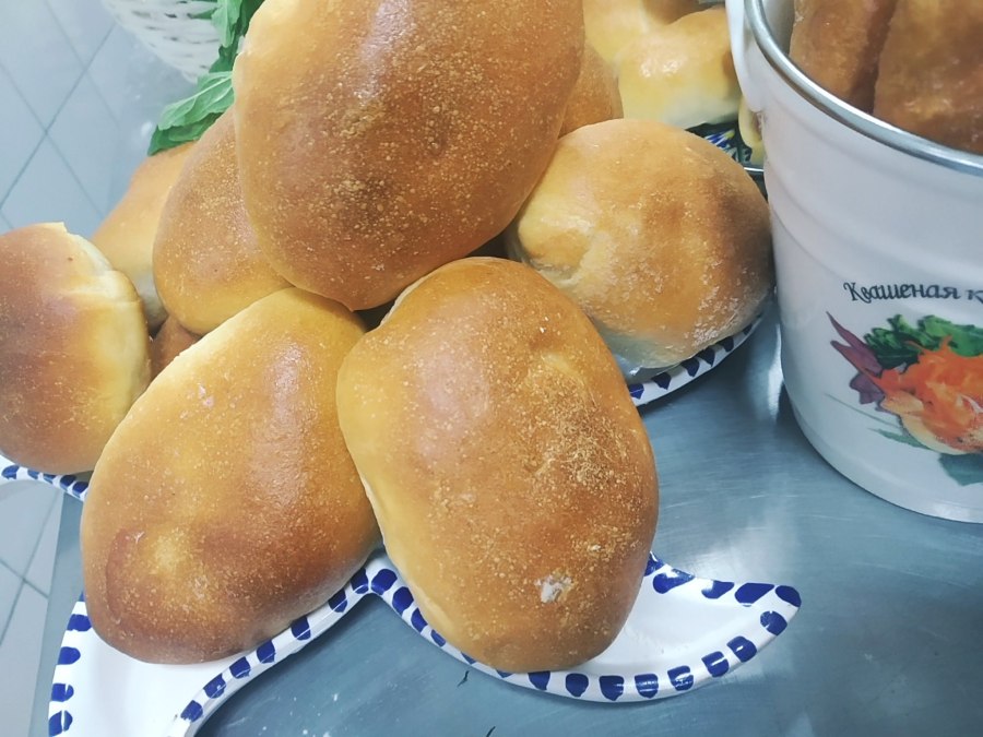 Печеные пирожки с картошкой