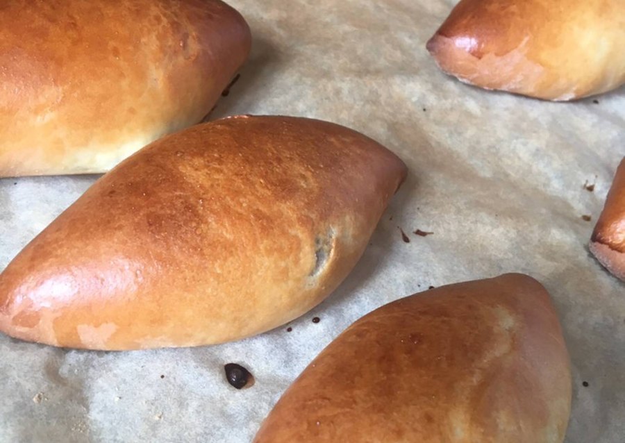 Пирожки с мясом в духовке
