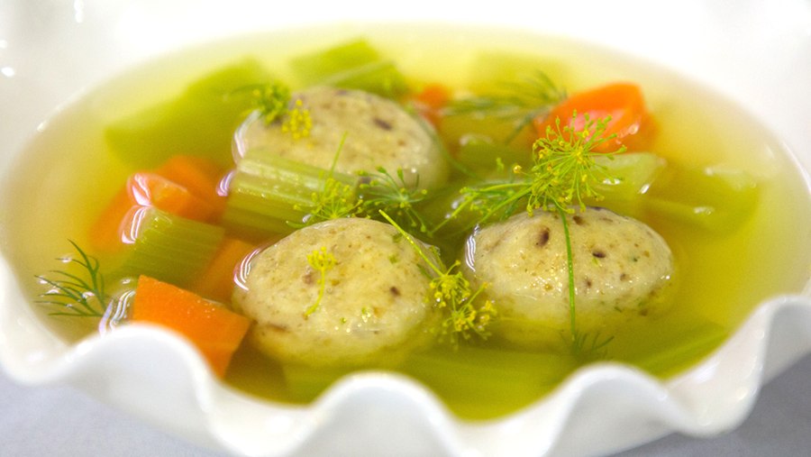 Суп с сырными шариками
