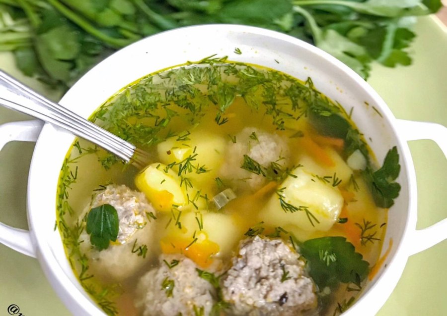 Куриный суп с сырными шариками