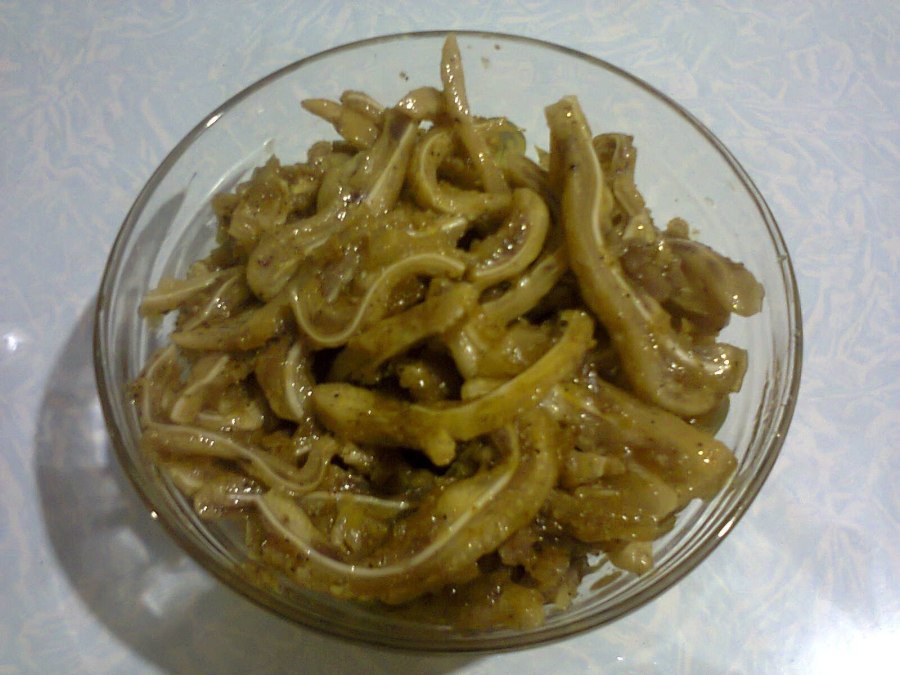 Маринованная свиная шкурка