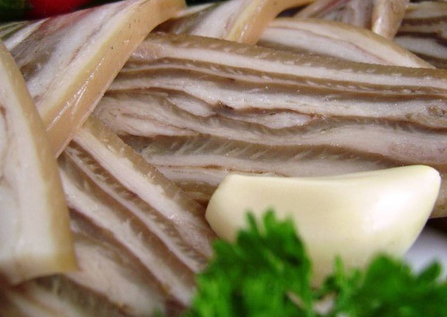 Закуска к пиву из свиной шкурки