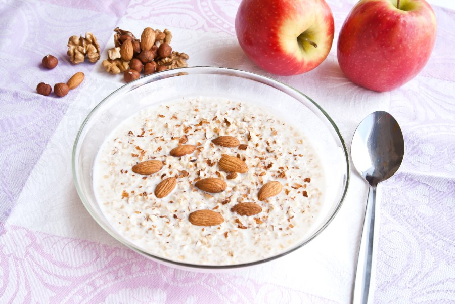 Кисломолочные продукты йогурт