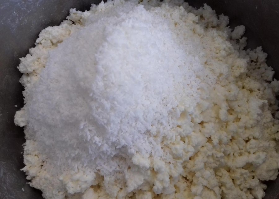 Трава из кокосовой стружки