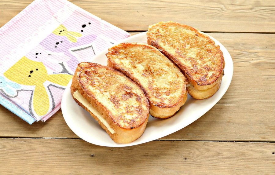 Жареный хлеб с сыром