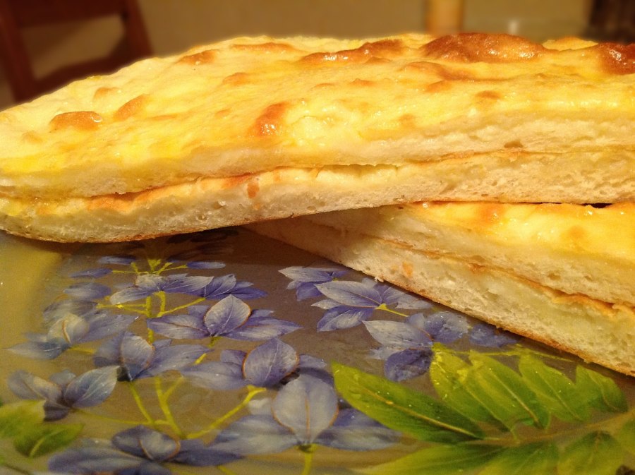 Осетинский пирог с сыром Уалибах