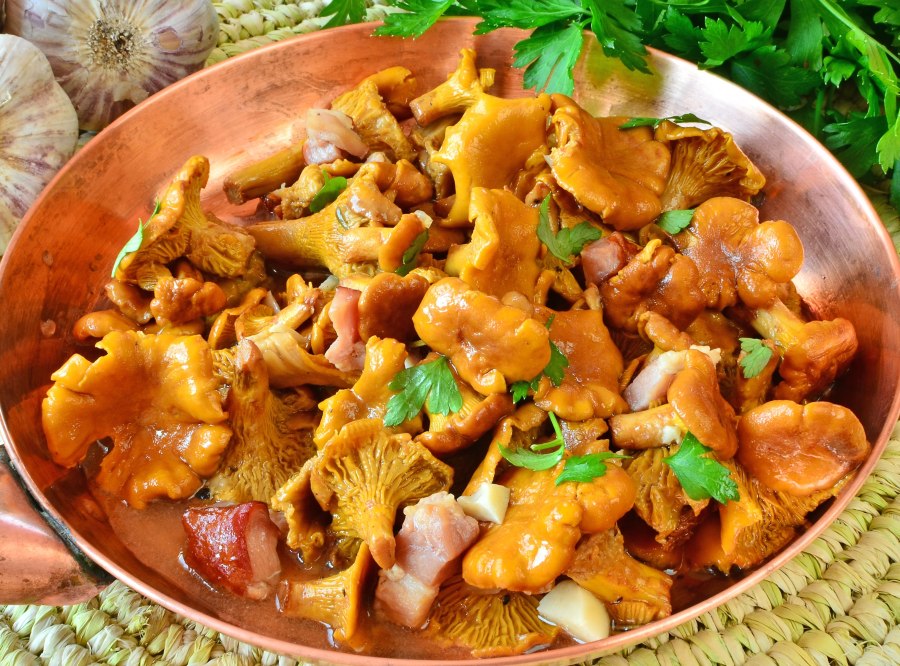 Паста с лисичками