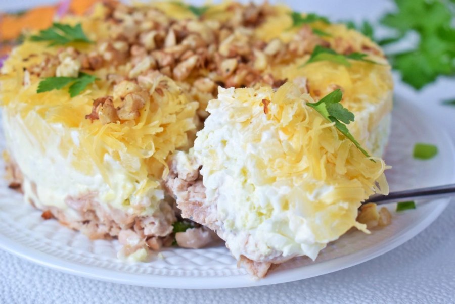 Салат нежность с ананасом