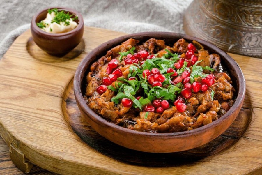 Мясо по грузински с фасолью